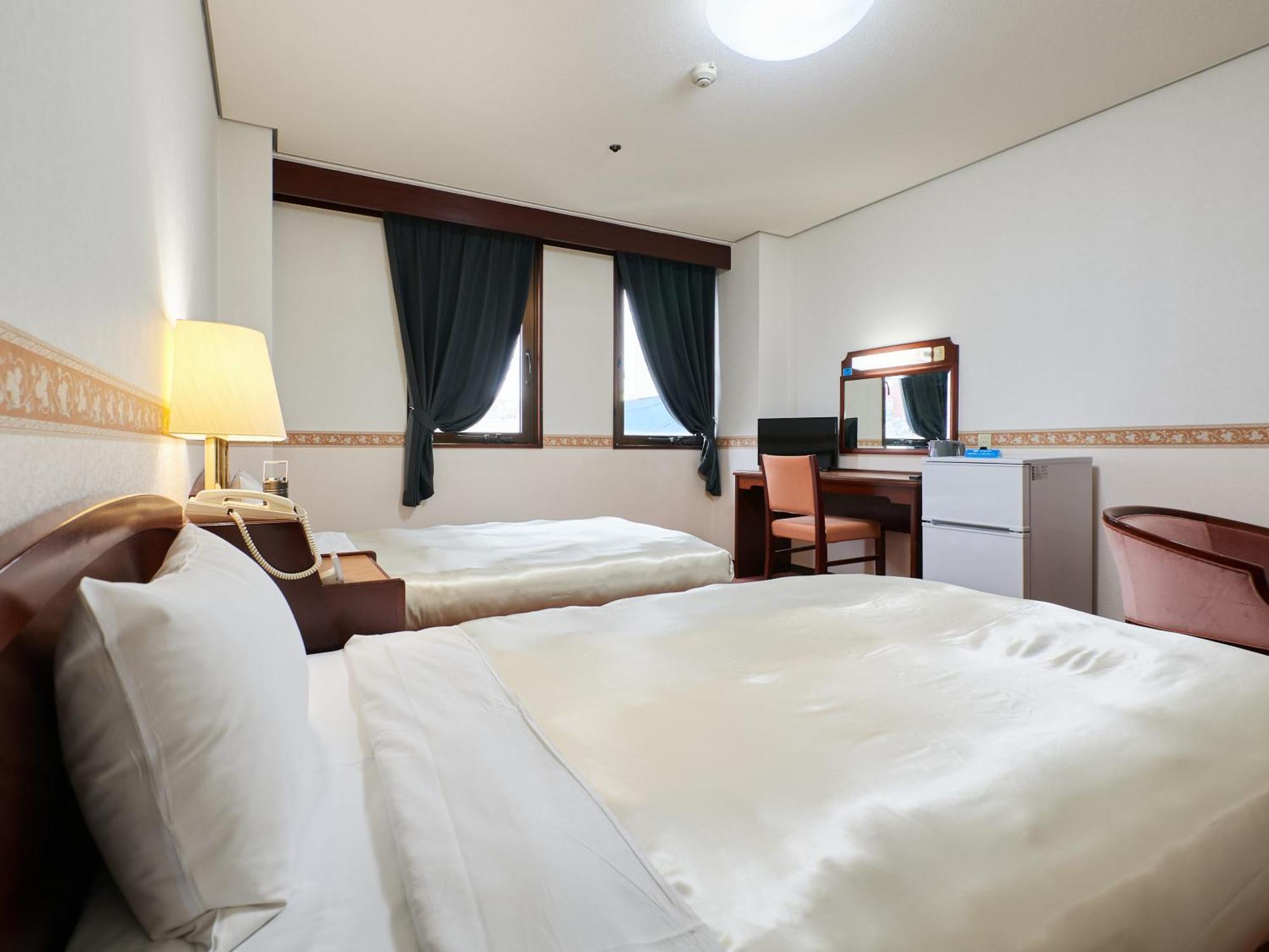 Ecohotel Toyama Station Εξωτερικό φωτογραφία